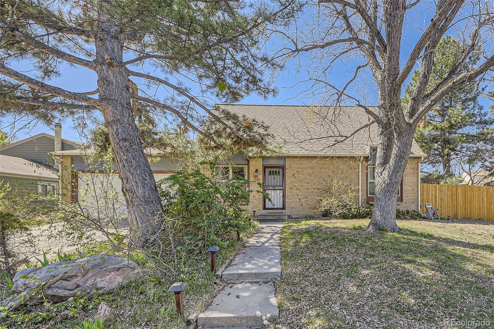 14742 E Radcliff Place, Aurora CO 80015