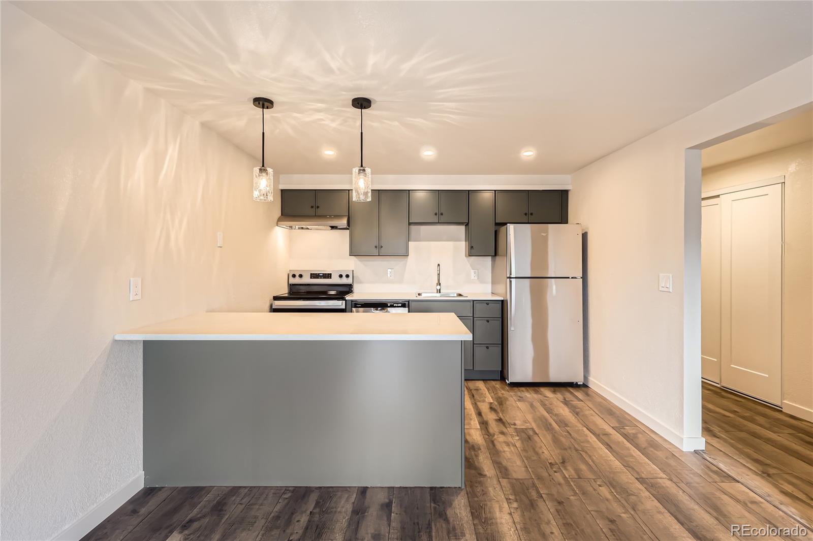1302 S Parker Road Unit 229, Denver CO 80231