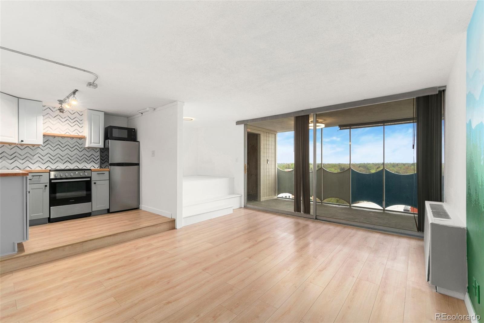 1155 N Ash Street Unit 1206, Denver CO 80220