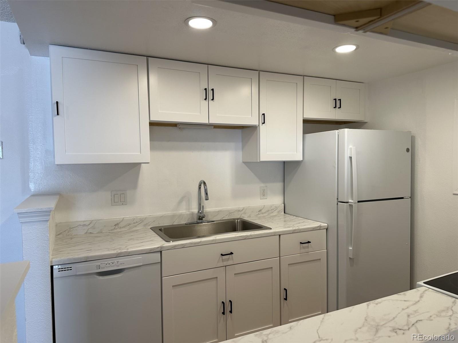 943 S Zeno Way Unit 205, Aurora CO 80017