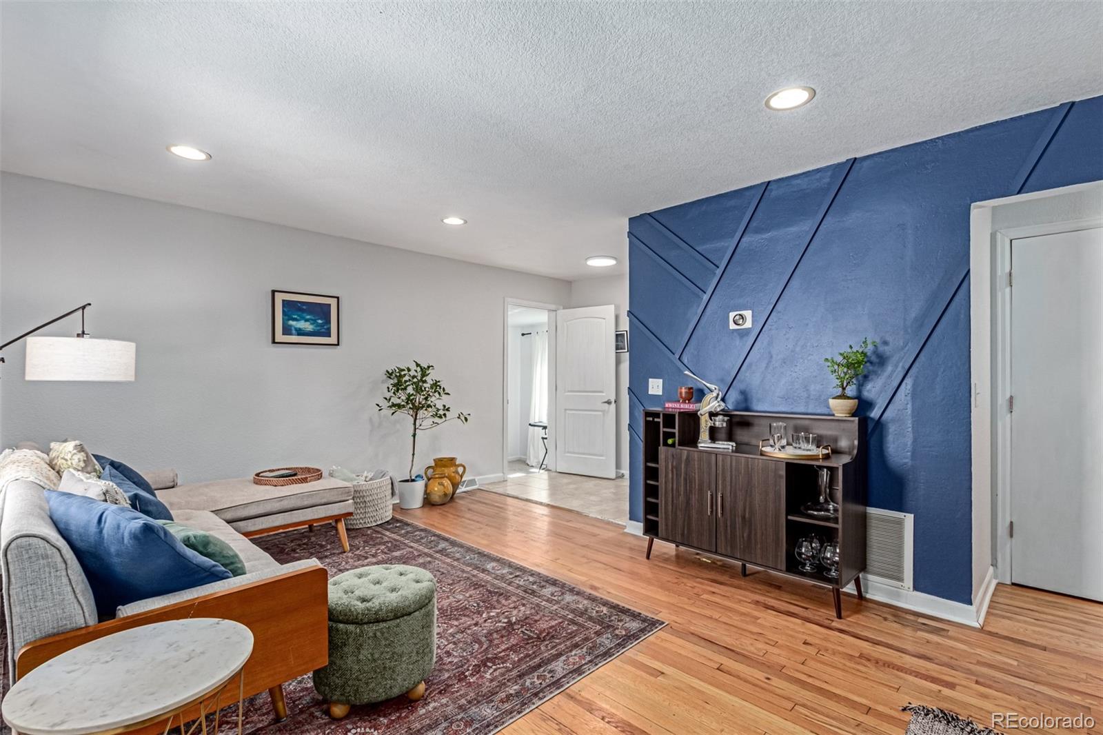 2658 W 1st Avenue, Denver CO 80219