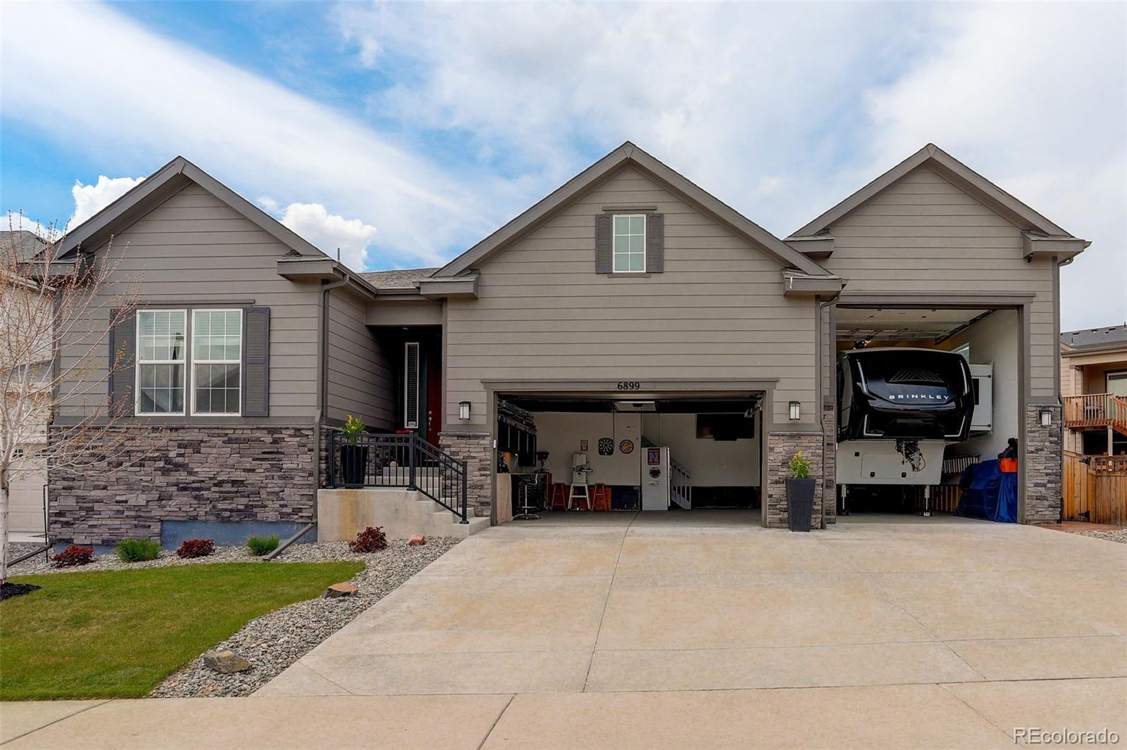 6899 Petunia Place, Castle Rock CO 80108