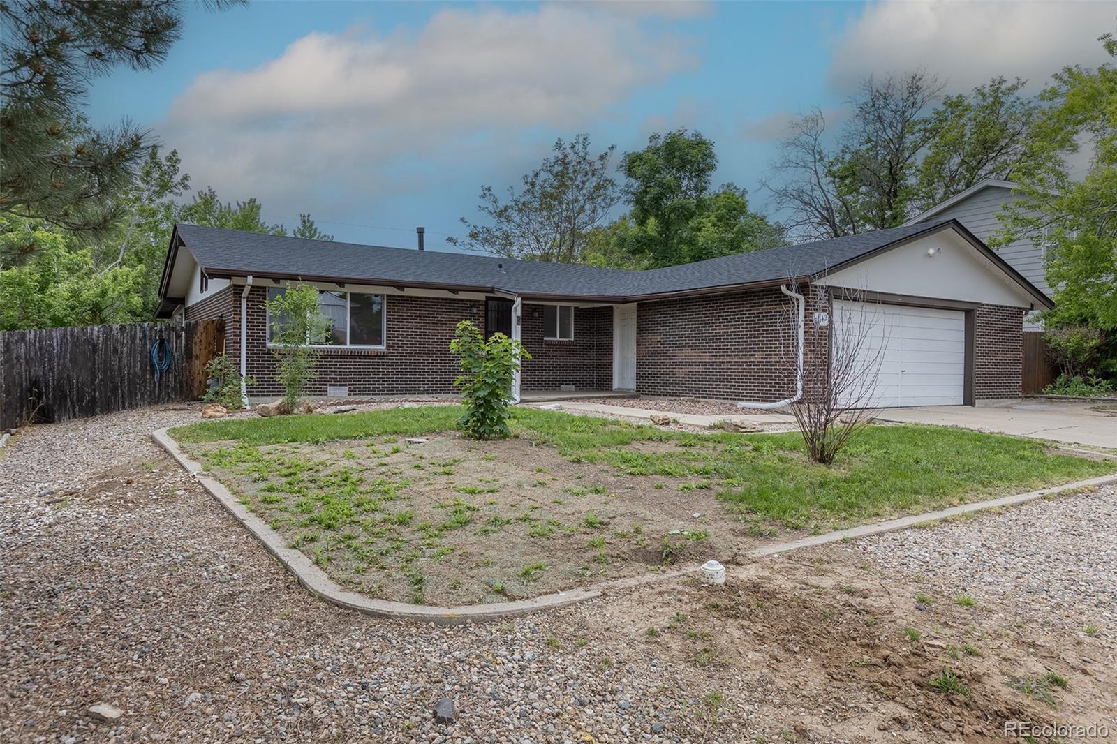 7042 W 76th Avenue, Arvada CO 80003