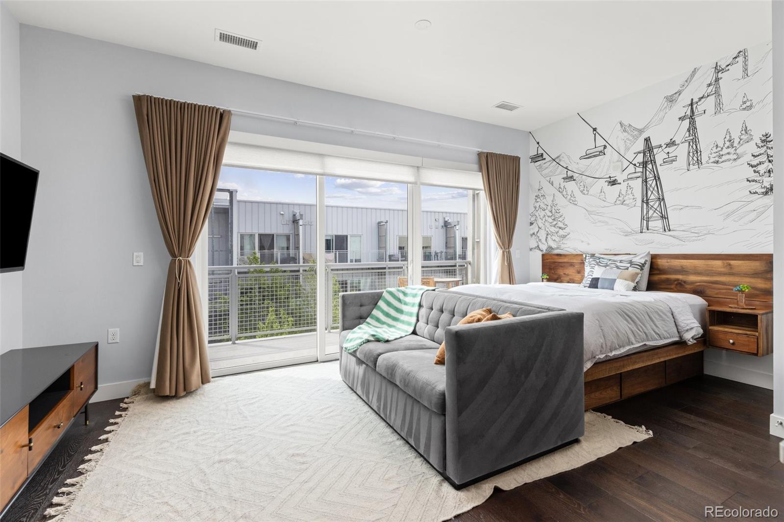 2550 Lawrence Street Unit RB306, Denver CO 80205