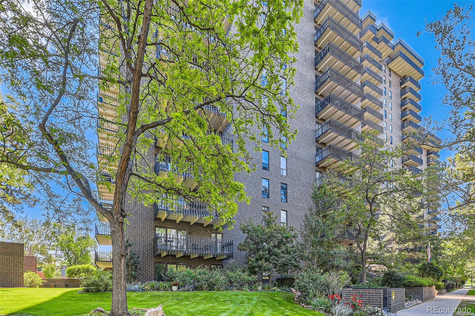 460 S Marion Parkway Unit 102, Denver CO 80209