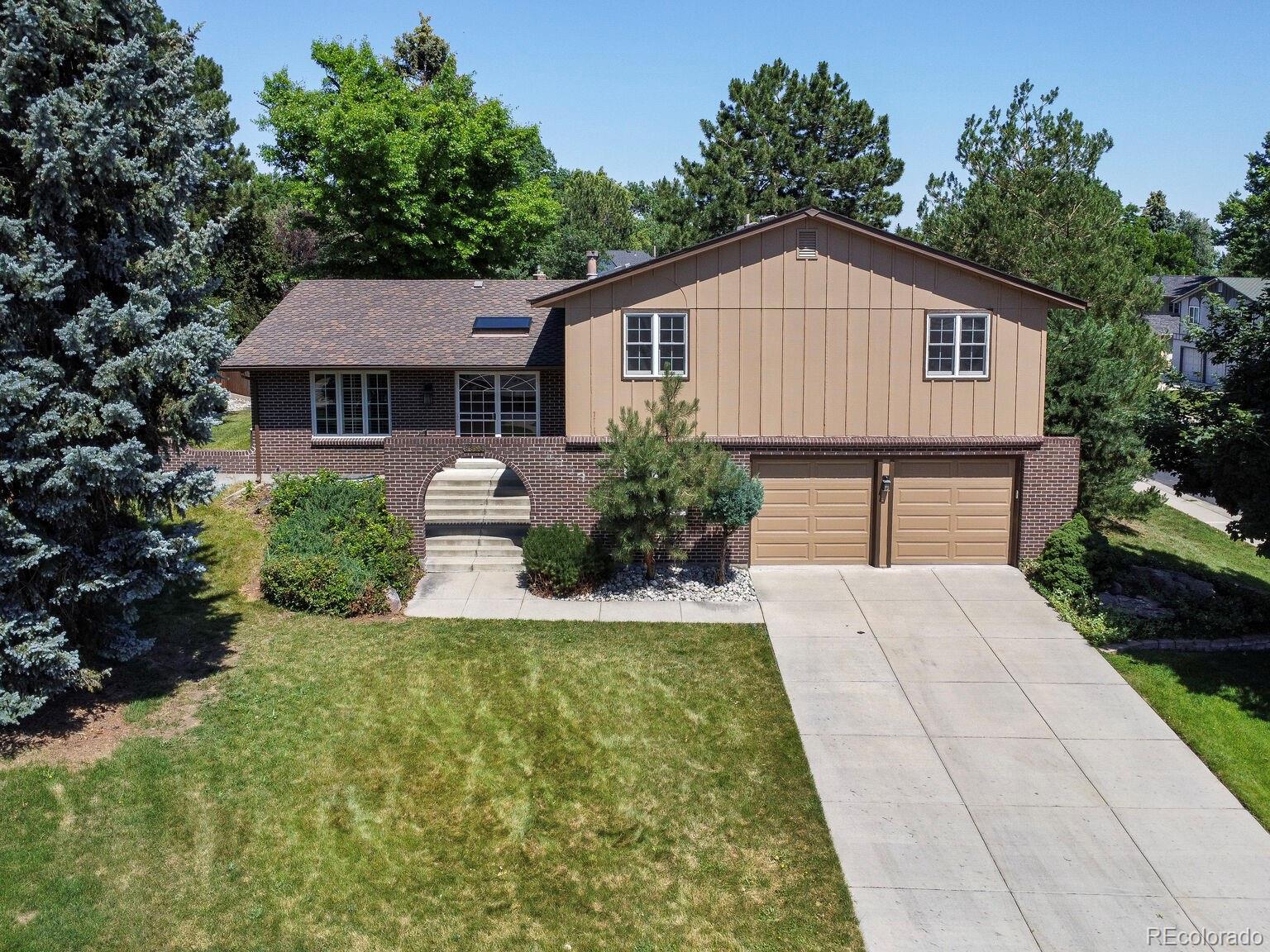 8893 W Harvard Drive, Lakewood CO 80227