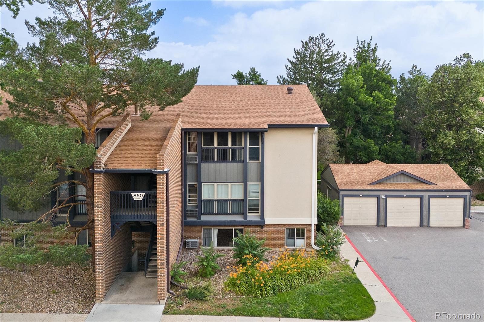 850 W Moorhead Circle Unit 3L, Boulder CO 80305