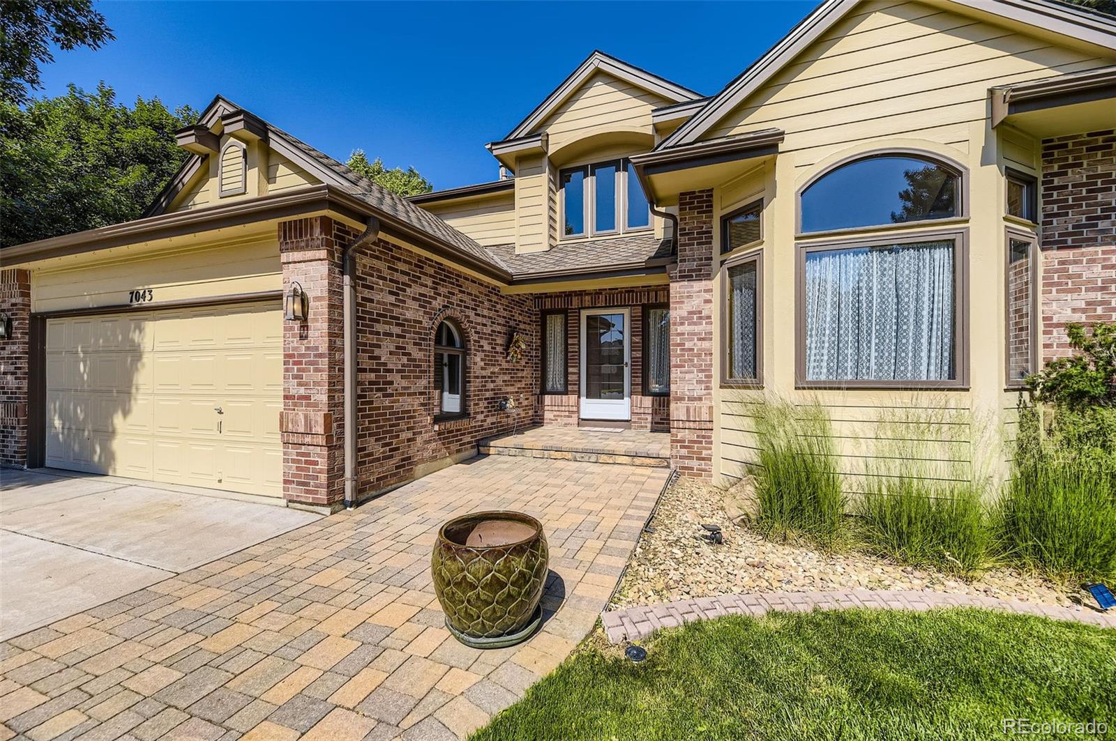 7043 S Owens Way, Littleton CO 80127