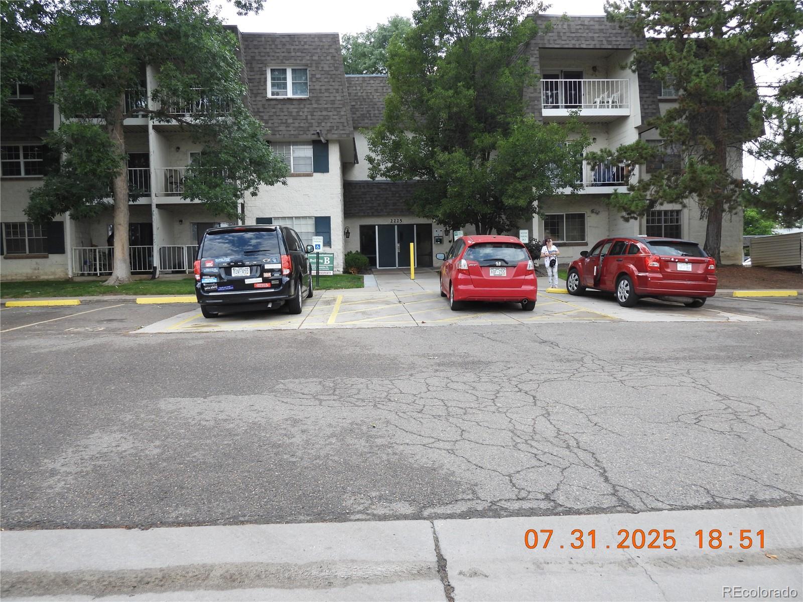 2225 S Jasmine Street Unit 103, Denver CO 80222