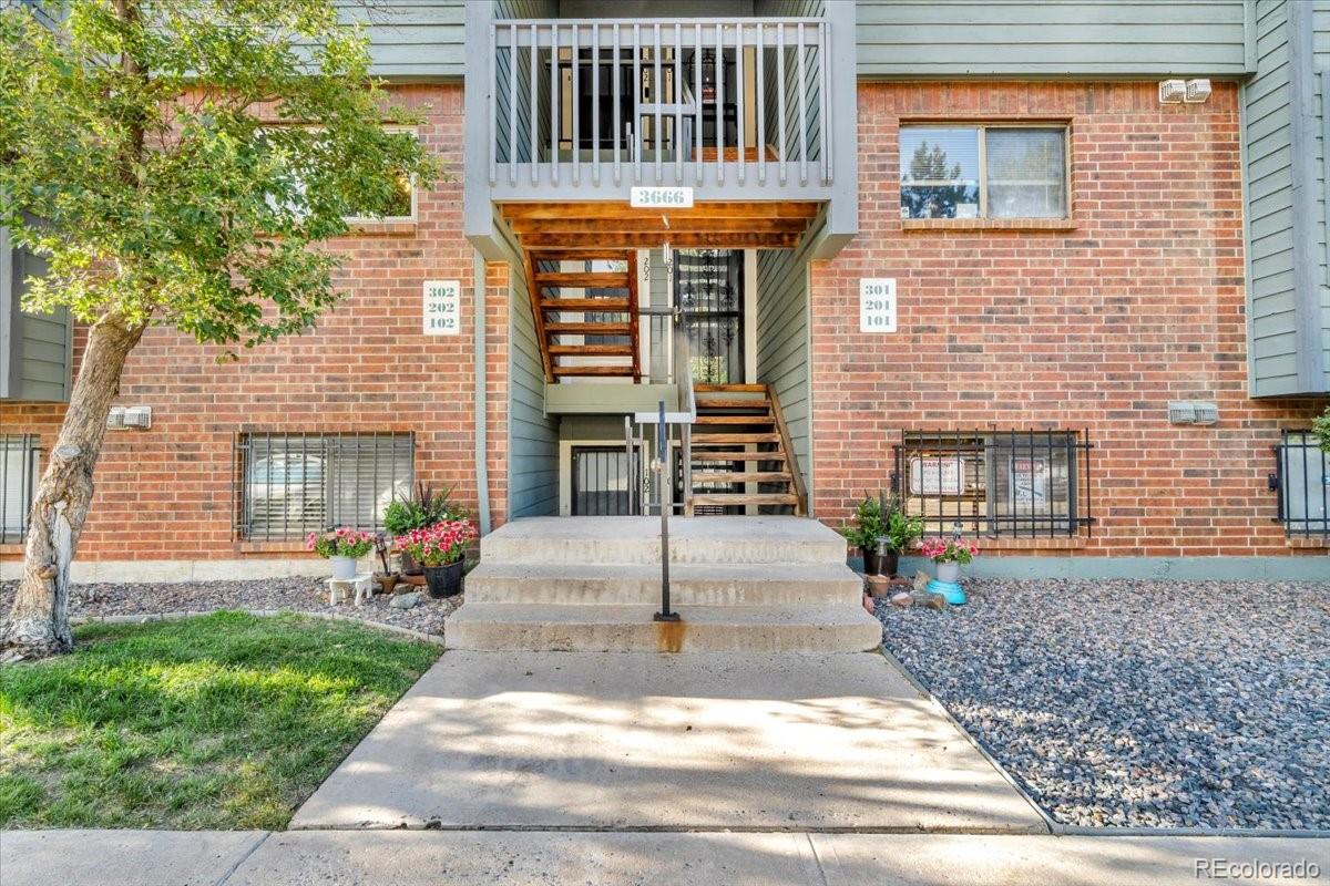 3666 S Depew Street Unit 301, Denver CO 80235