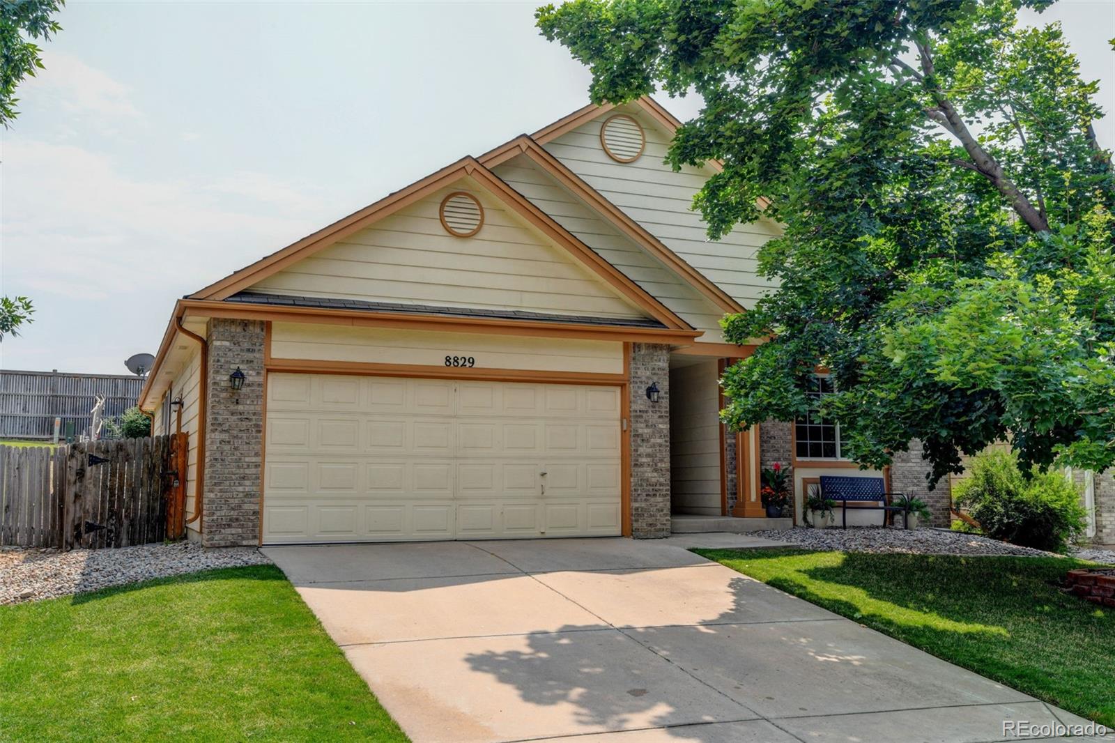 8829 S Dudley Street, Littleton CO 80128