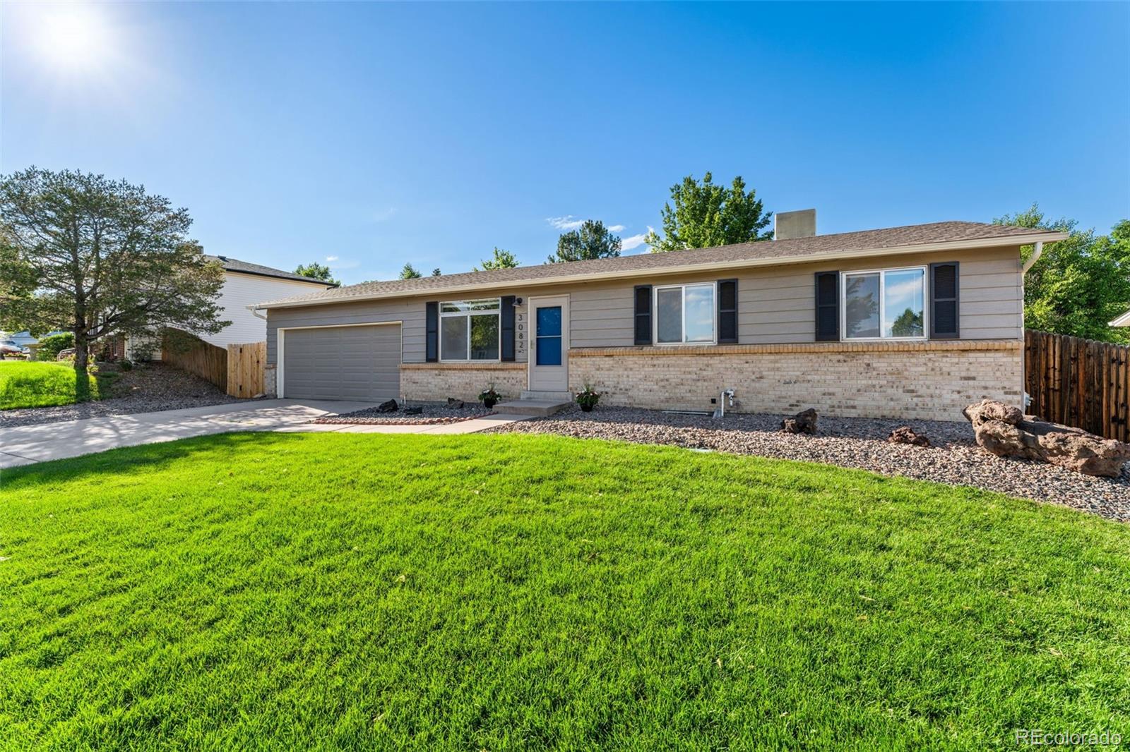 3082 S Laredo Circle, Aurora CO 80013