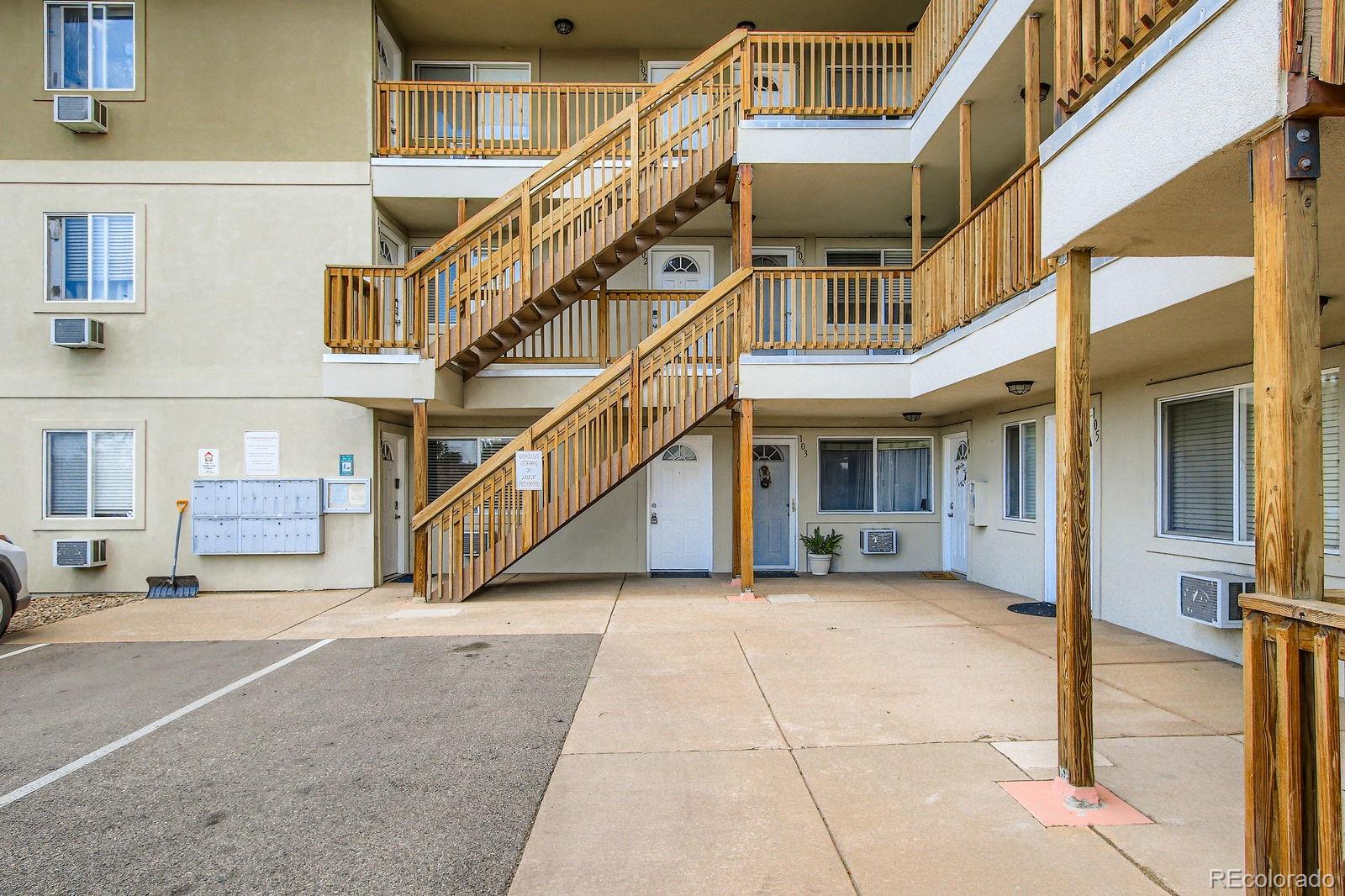 5402 Carr Street Unit 102, Arvada CO 80002
