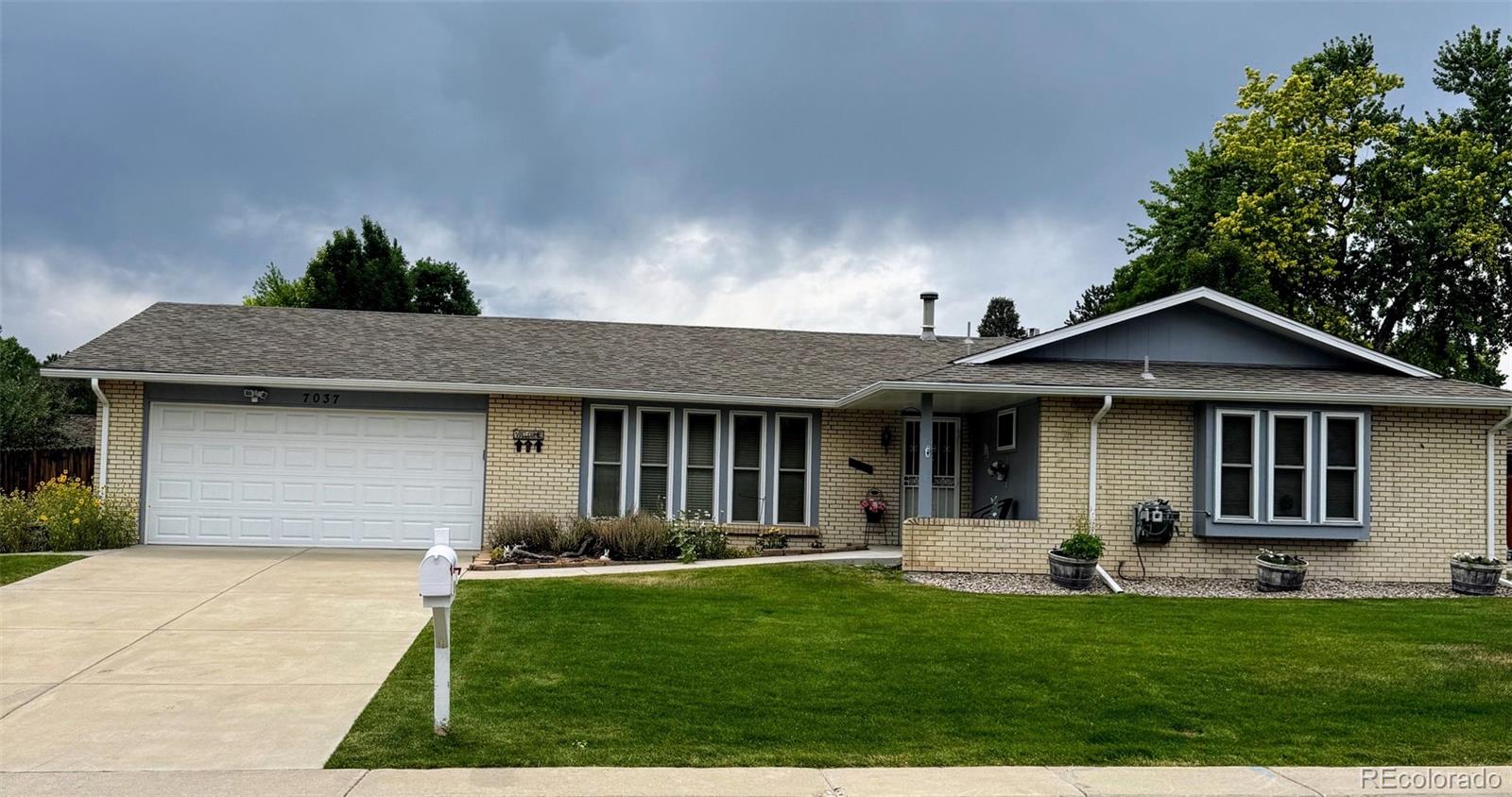 7037 S Newland Street, Littleton CO 80128