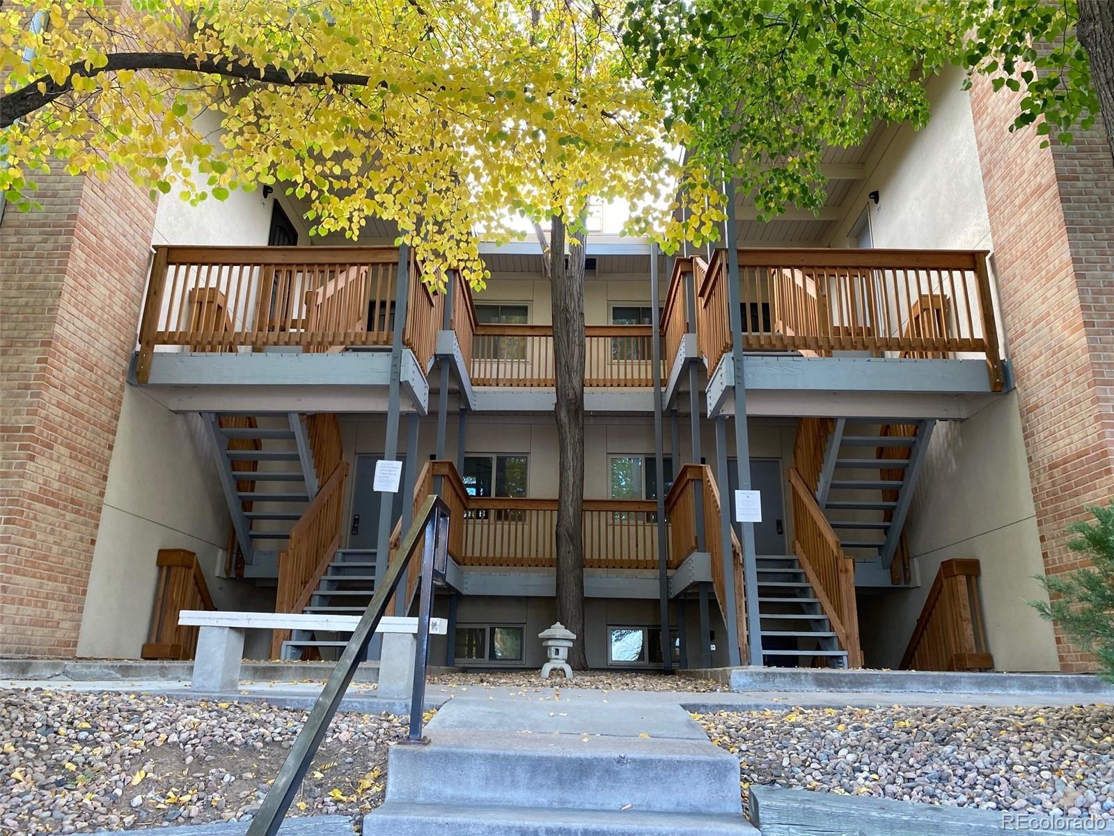 2835 S Monaco Parkway Unit 1-202, Denver CO 80222