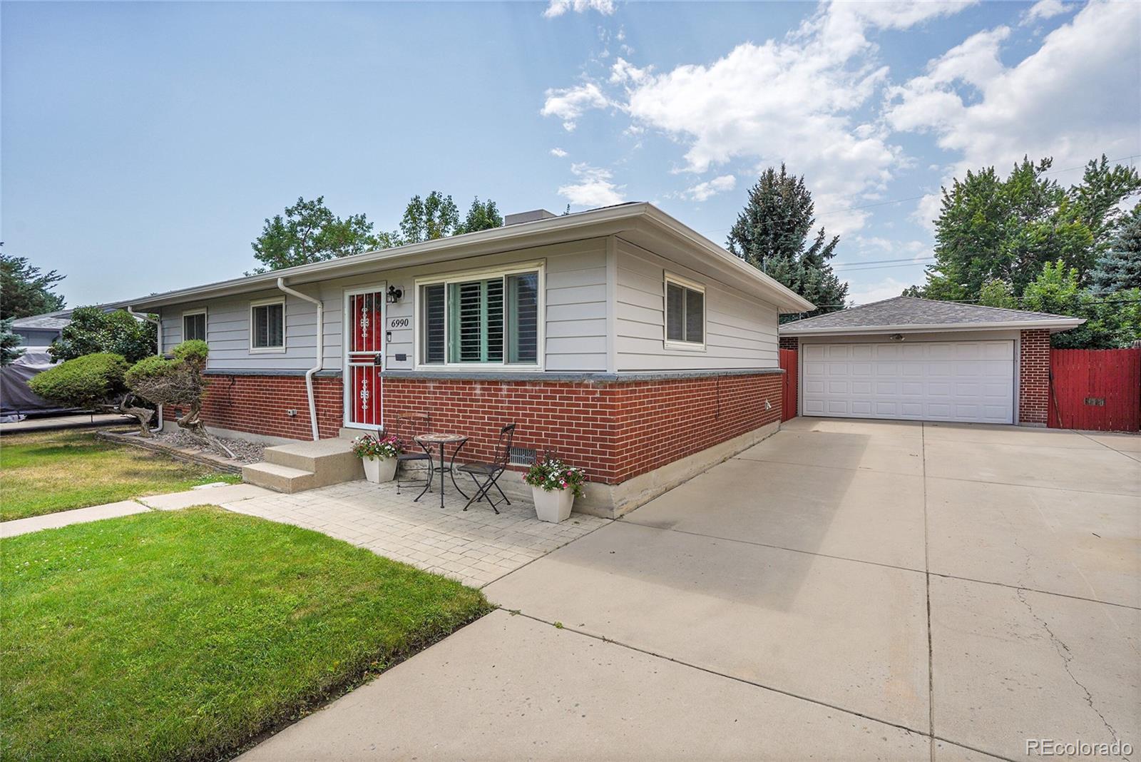 6990 W Oregon Drive, Lakewood CO 80232