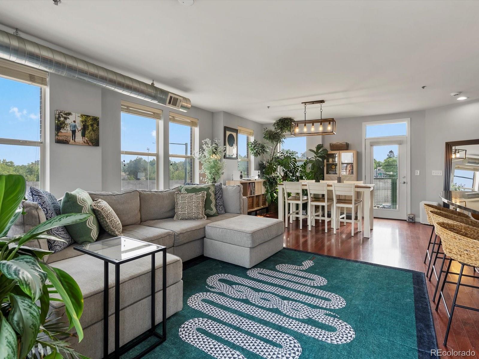 1313 S Clarkson Street Unit 307, Denver CO 80210