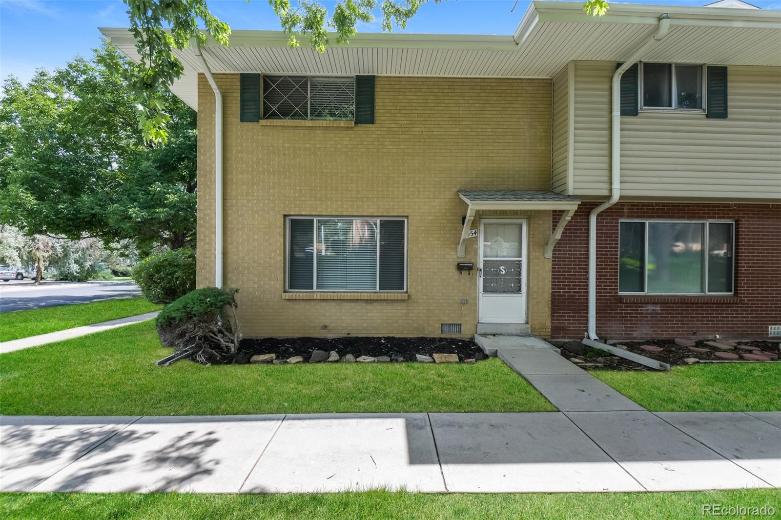 9054 E Lehigh Avenue, Denver CO 80237