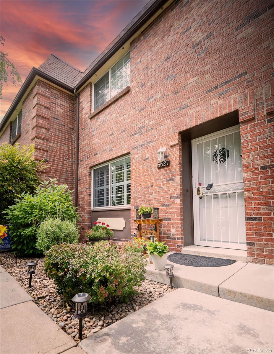 5527 S Lowell Boulevard, Littleton CO 80123