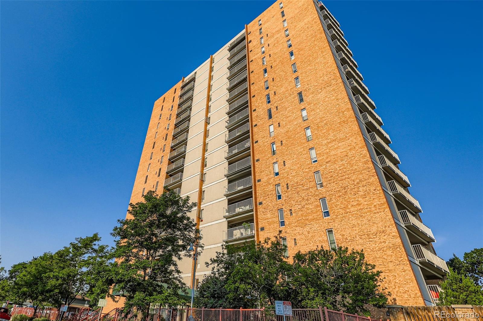 955 Eudora Street Unit 204E, Denver CO 80220