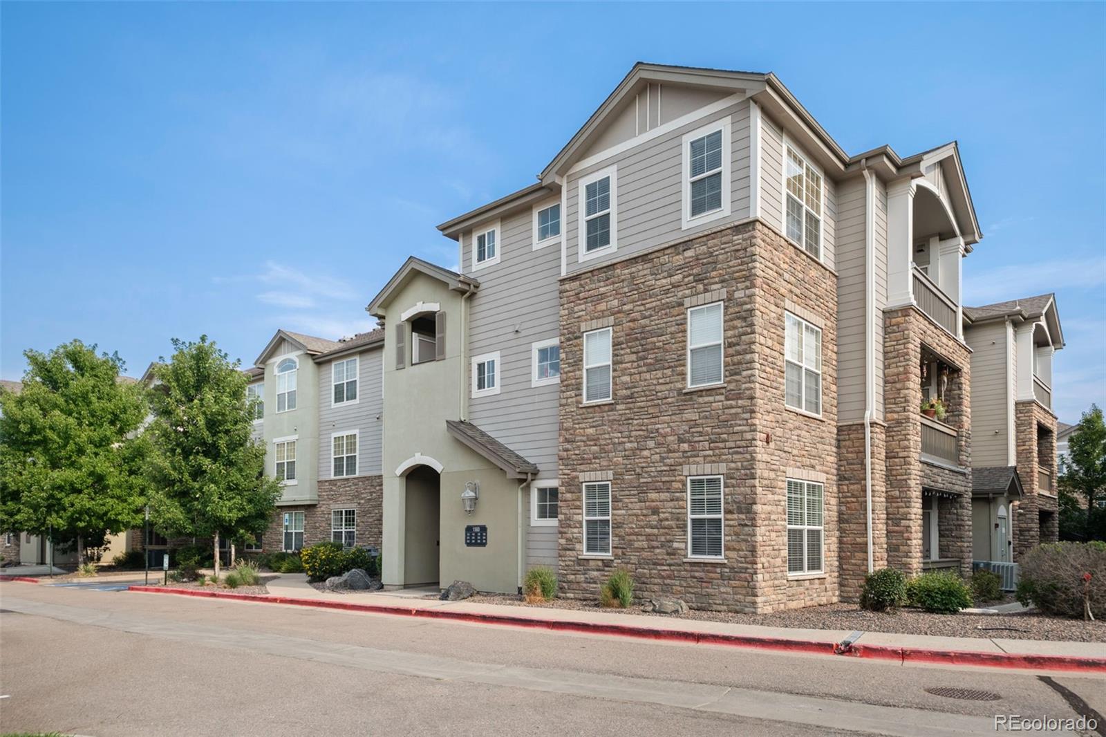 1560 Olympia Circle Unit 105, Castle Rock CO 80104