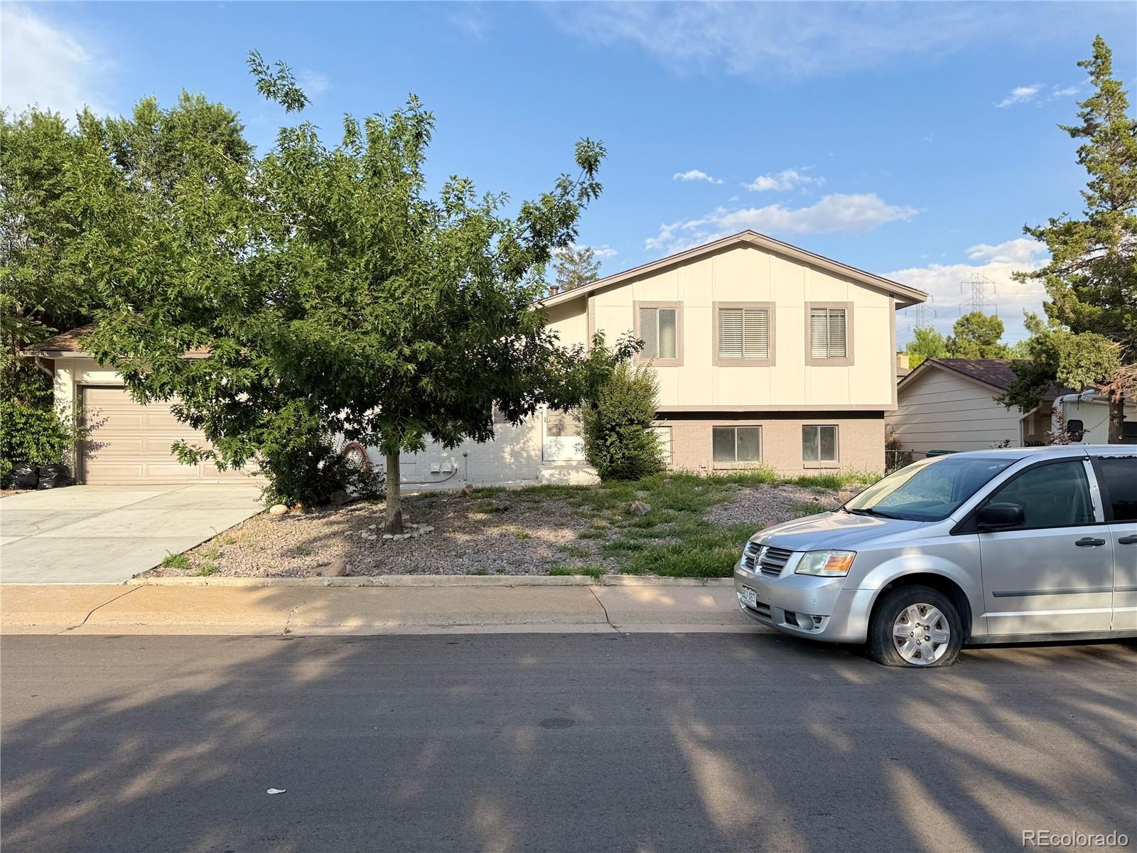 1858 S Olathe Street, Aurora CO 80017
