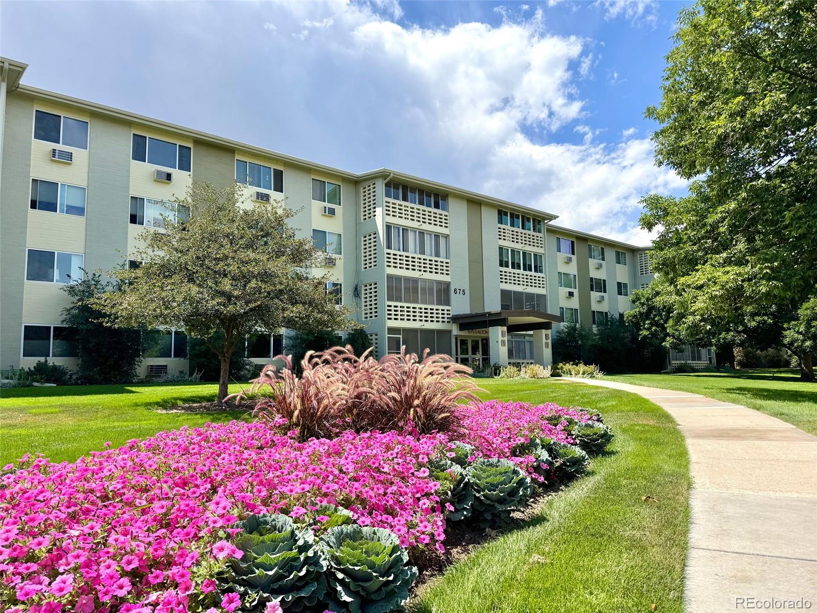675 S Alton Way Unit 2A, Denver CO 80247