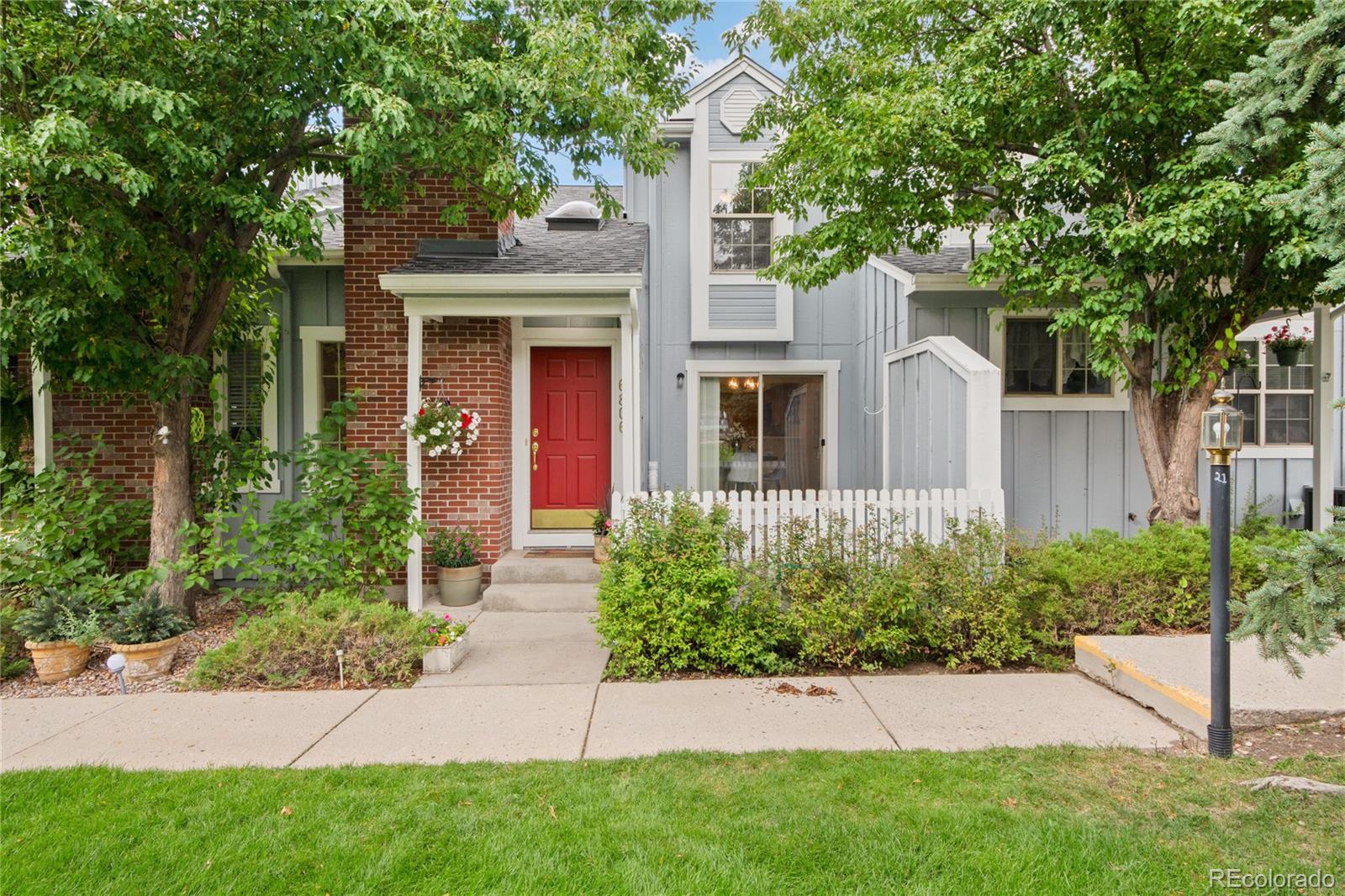 6806 Los Reyes Circle, Colorado Springs CO 80918