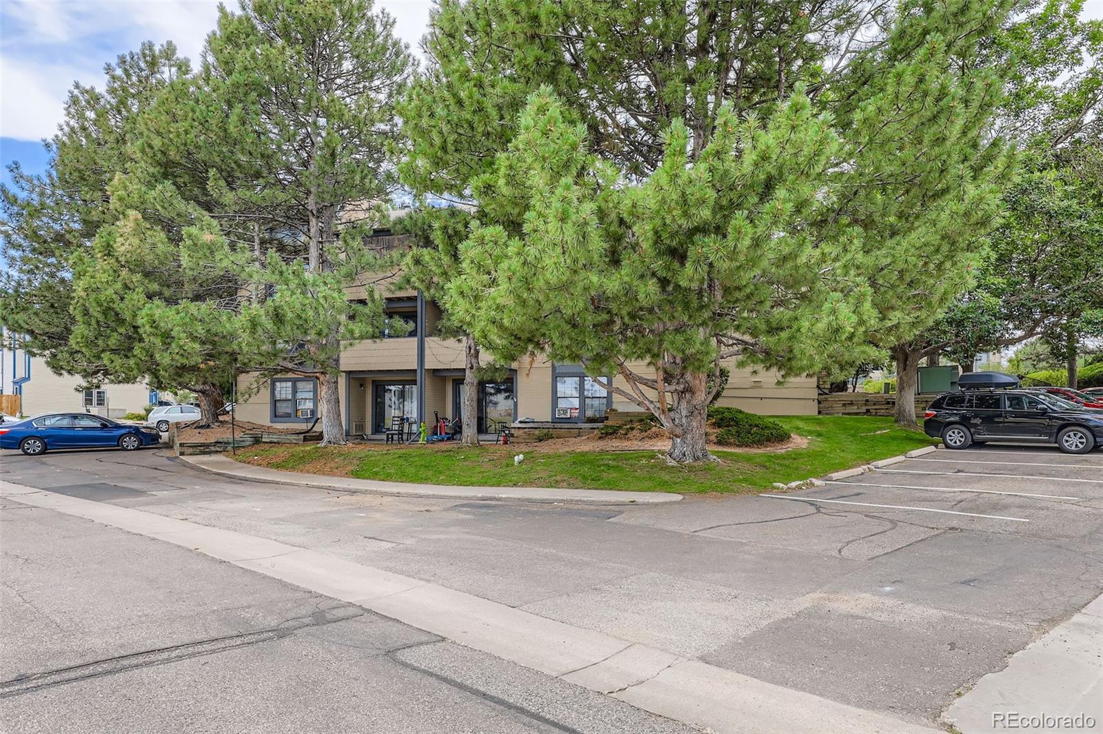 477 S Memphis Way Unit 11, Aurora CO 80017