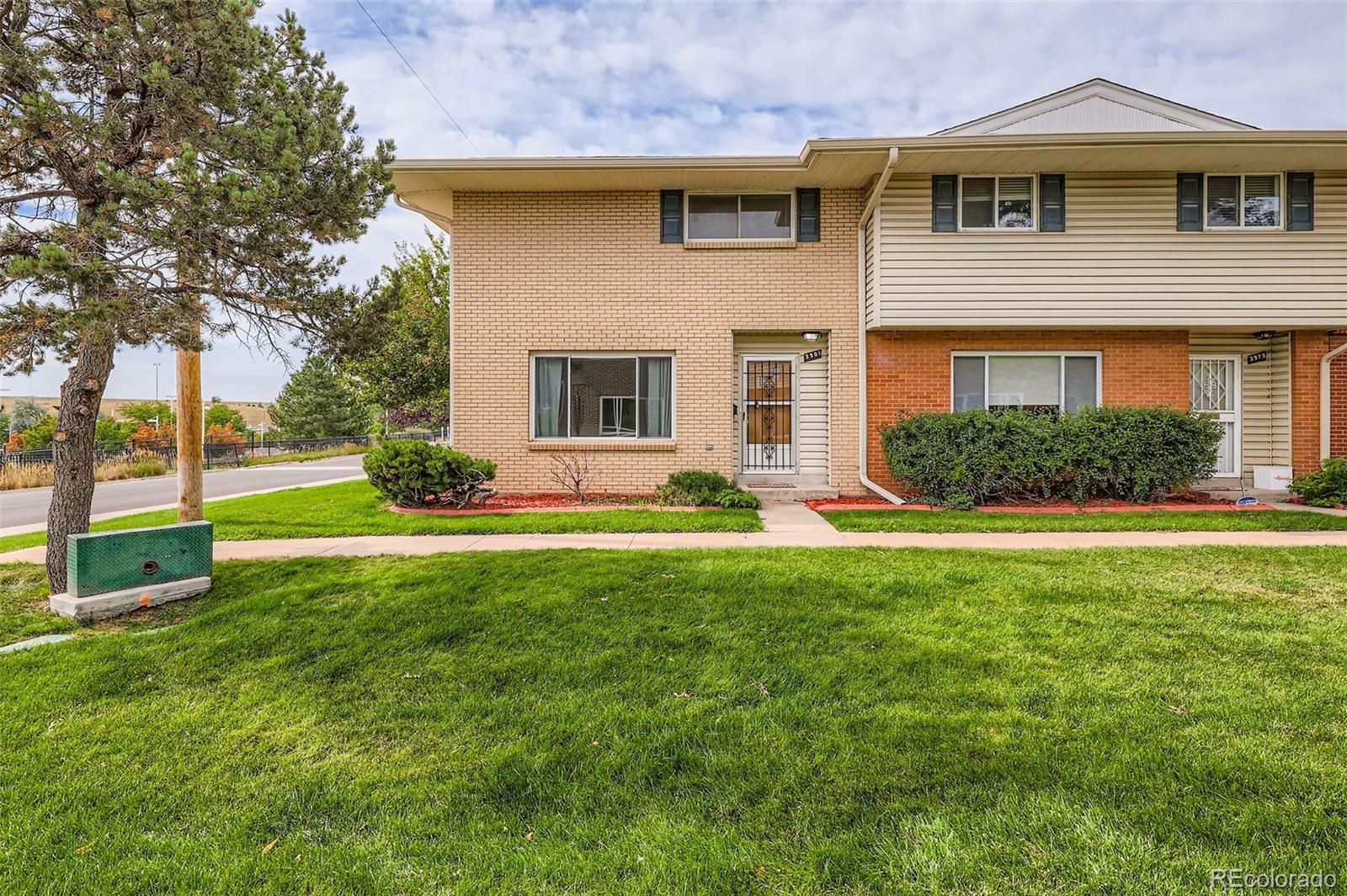 3981 S Boston Street, Denver CO 80237