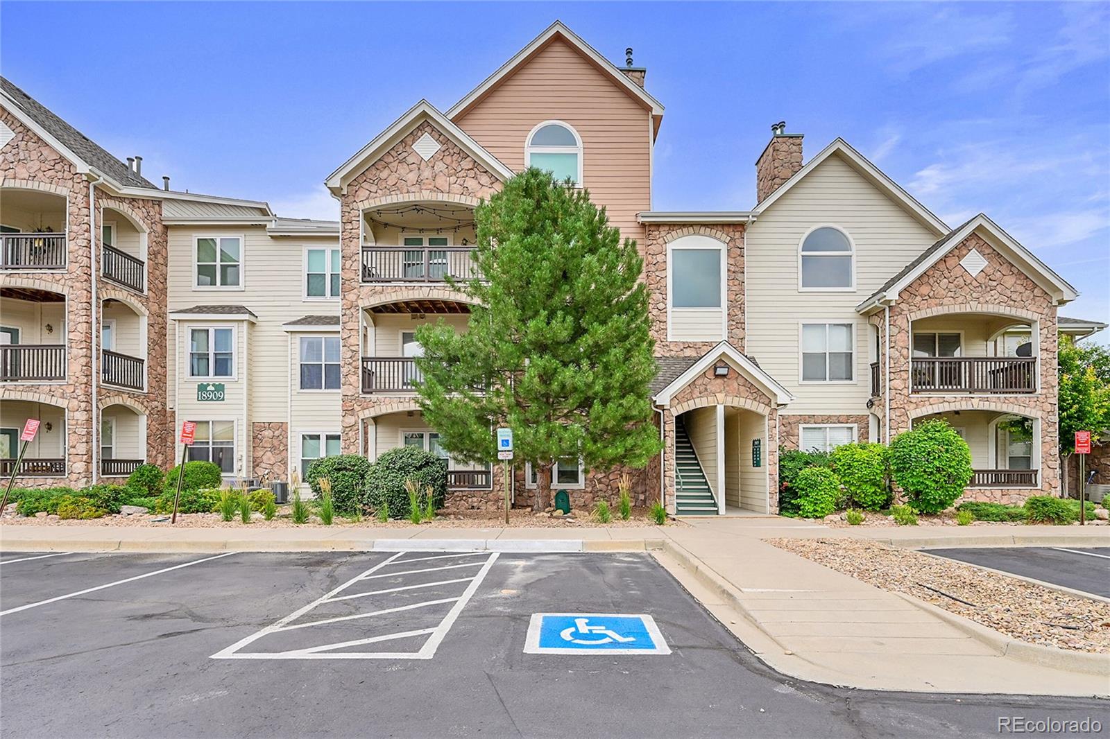 18909 E Warren Circle Unit A203, Aurora CO 80013