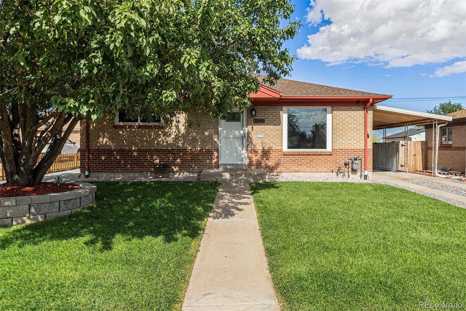 7000 Avrum Drive, Denver CO 80221