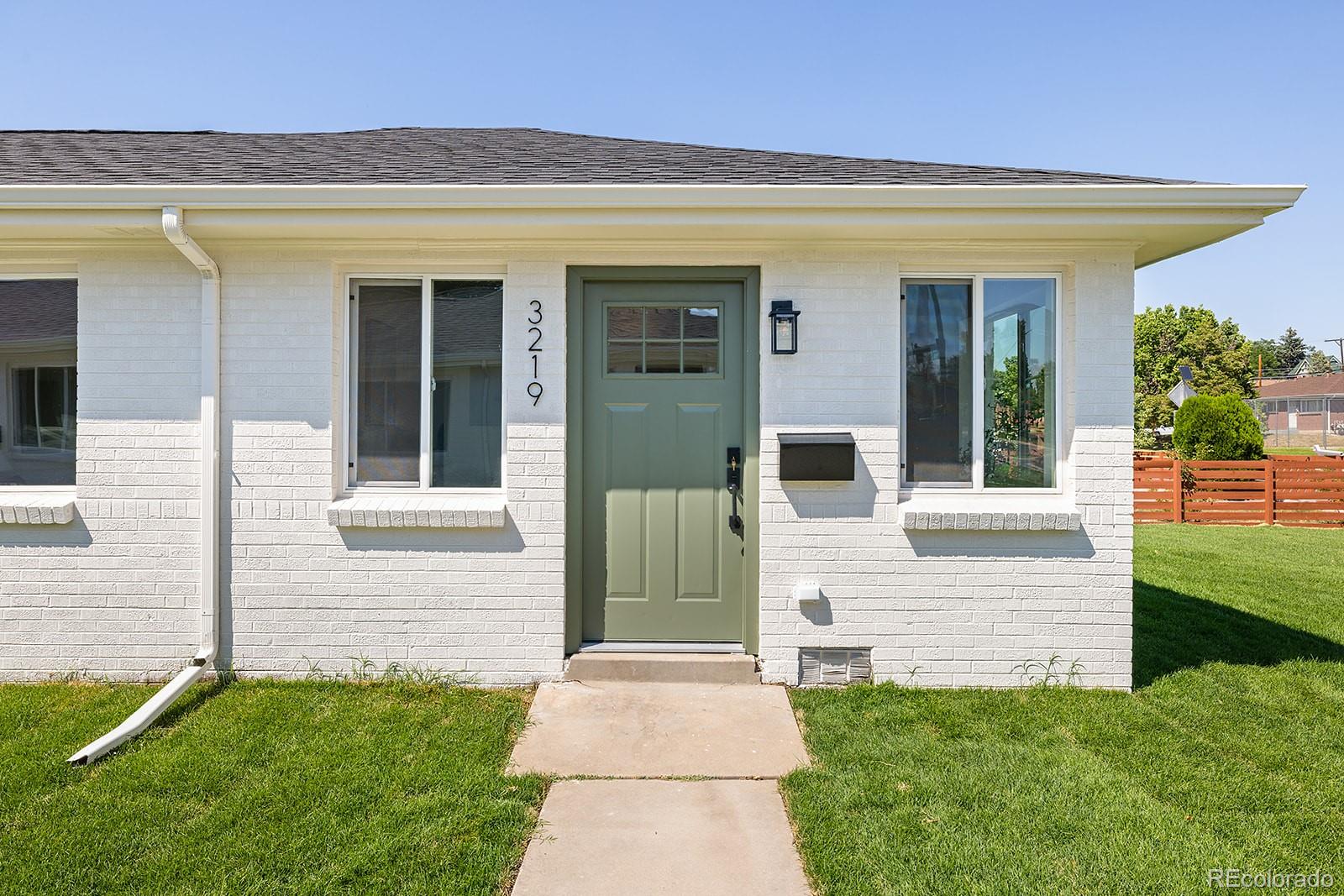 3219 N Steele Street, Denver CO 80205