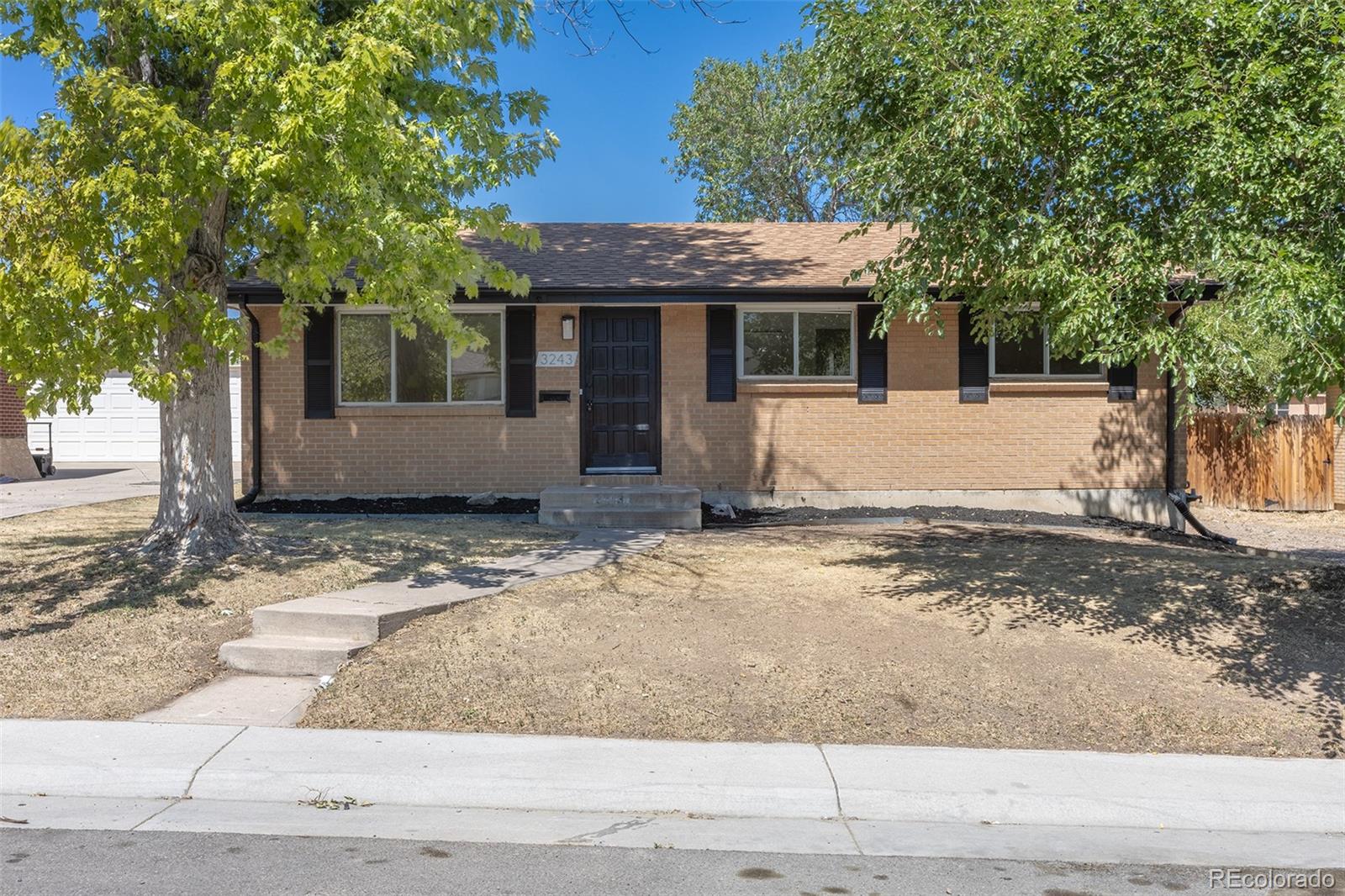3243 W Farmdale Road, Englewood CO 80110