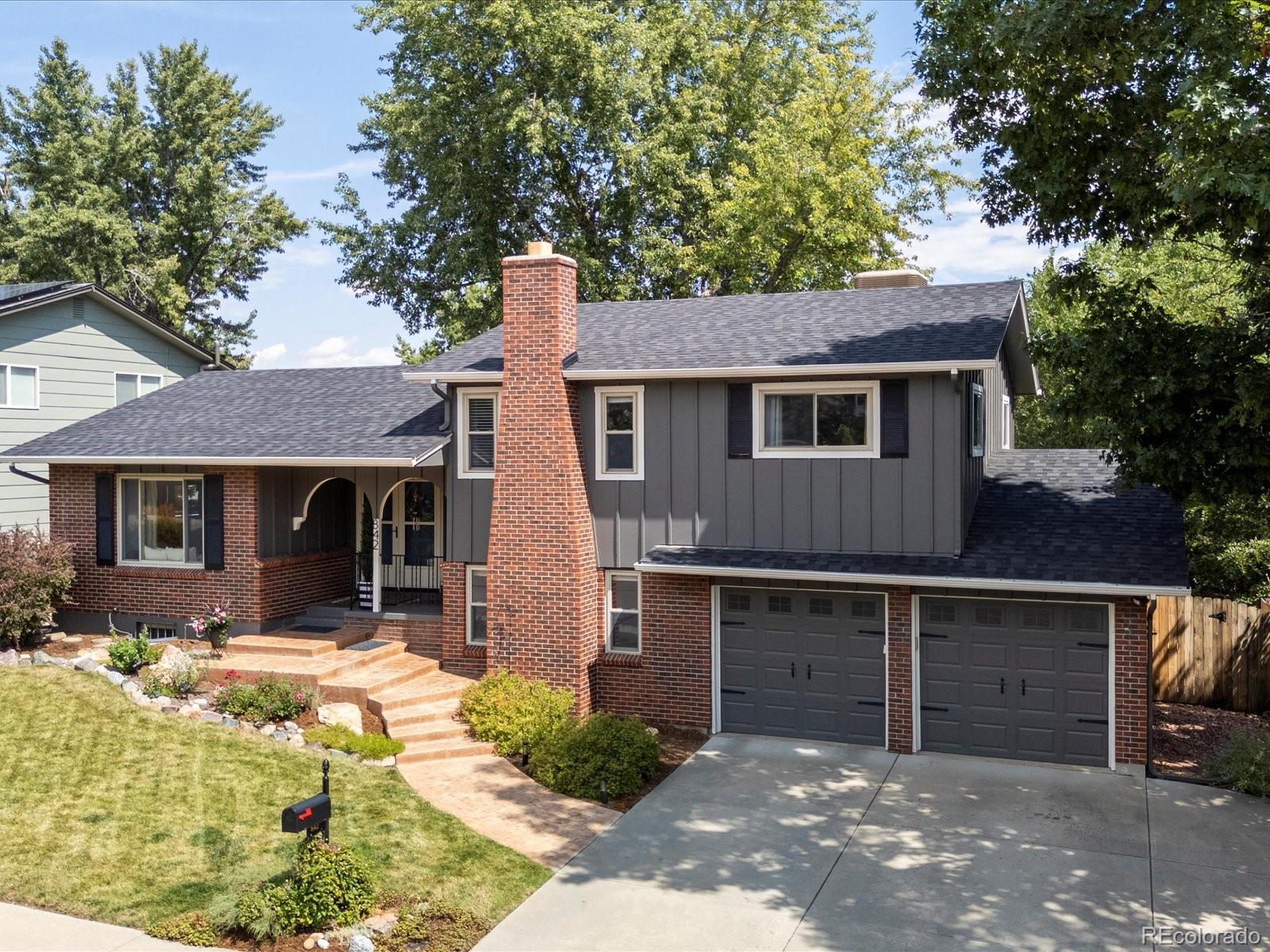 842 S Newcombe Way, Lakewood CO 80226