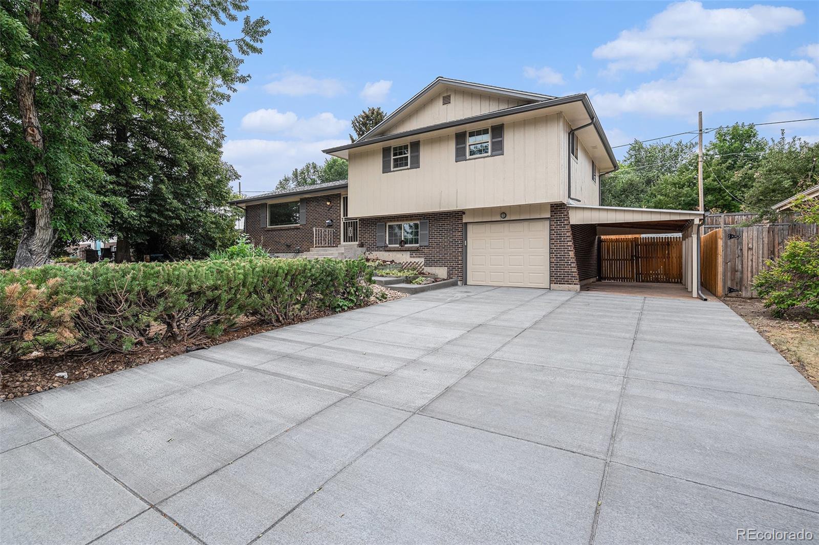 8346 W Woodard Drive, Lakewood CO 80227