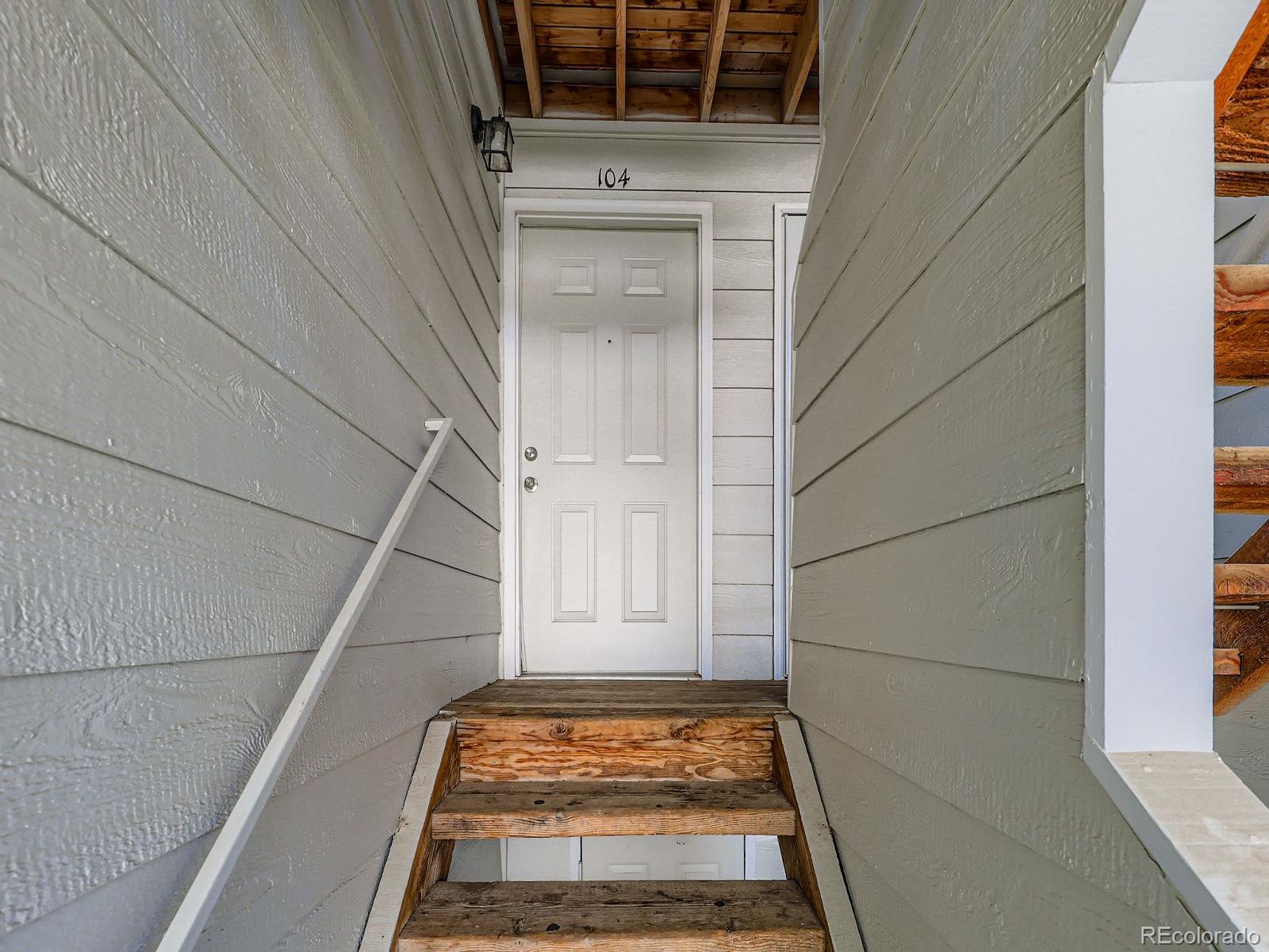 1342 S Cathay Court Unit 104, Aurora CO 80017