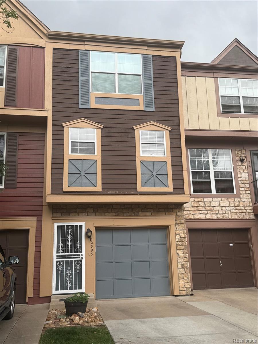 12093 E Hoye Drive, Aurora CO 80012