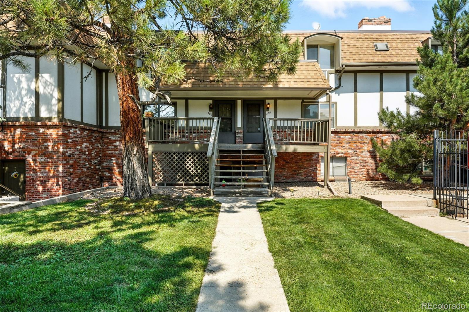 2700 S Holly Street Unit 206, Denver CO 80222