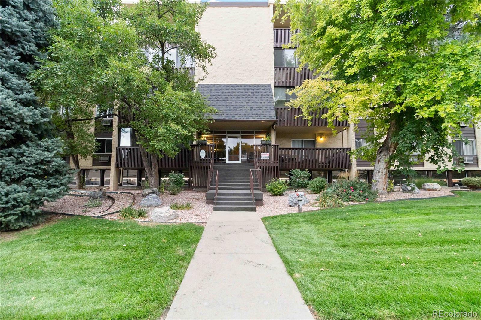 7020 E Girard Avenue Unit 303, Denver CO 80224
