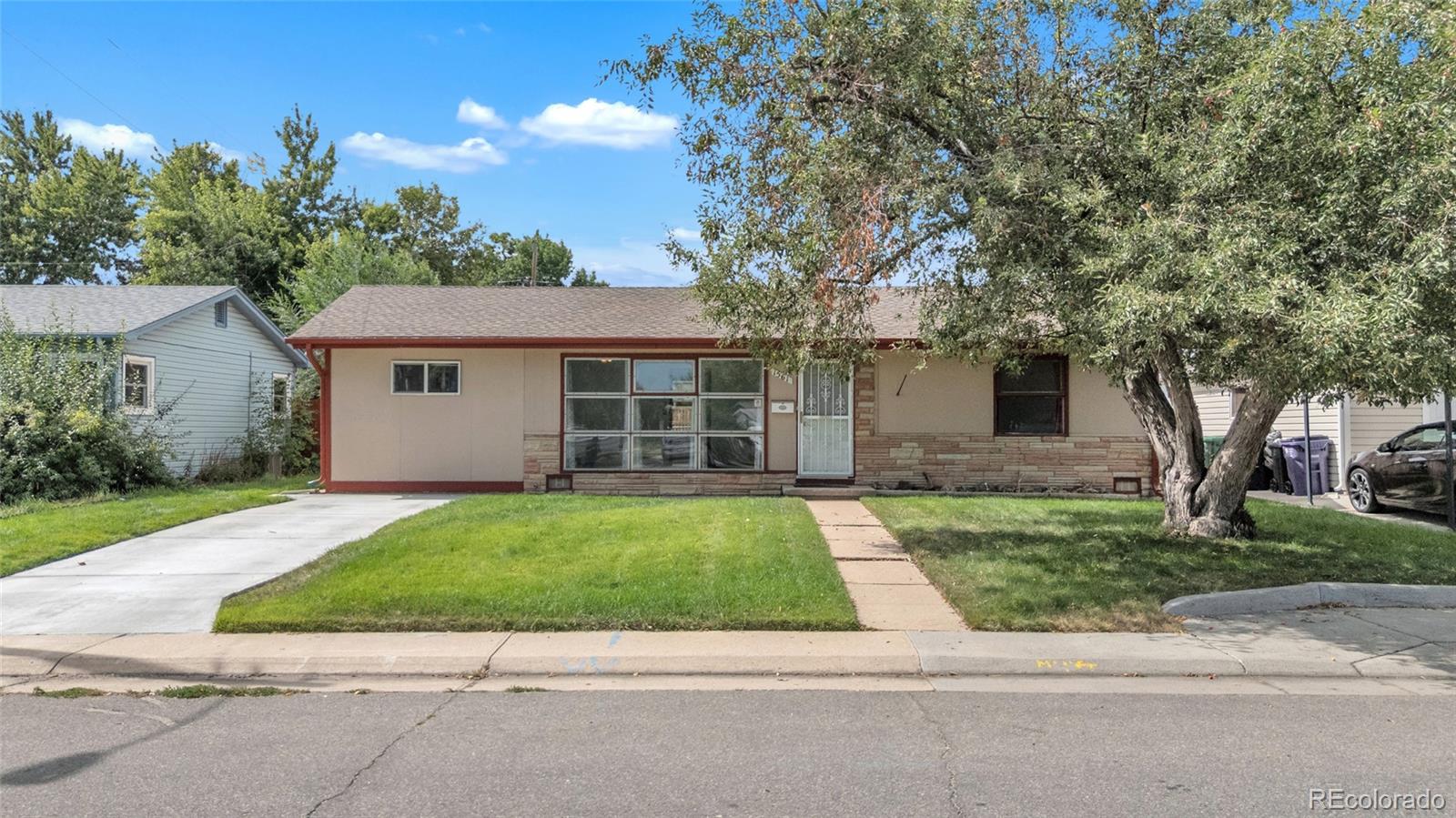 1561 S Patton Court, Denver CO 80219