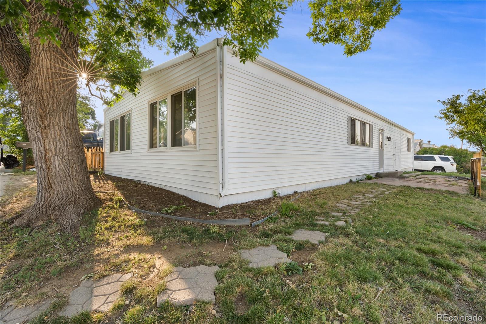 2001 Moselle Street, Denver CO 80260
