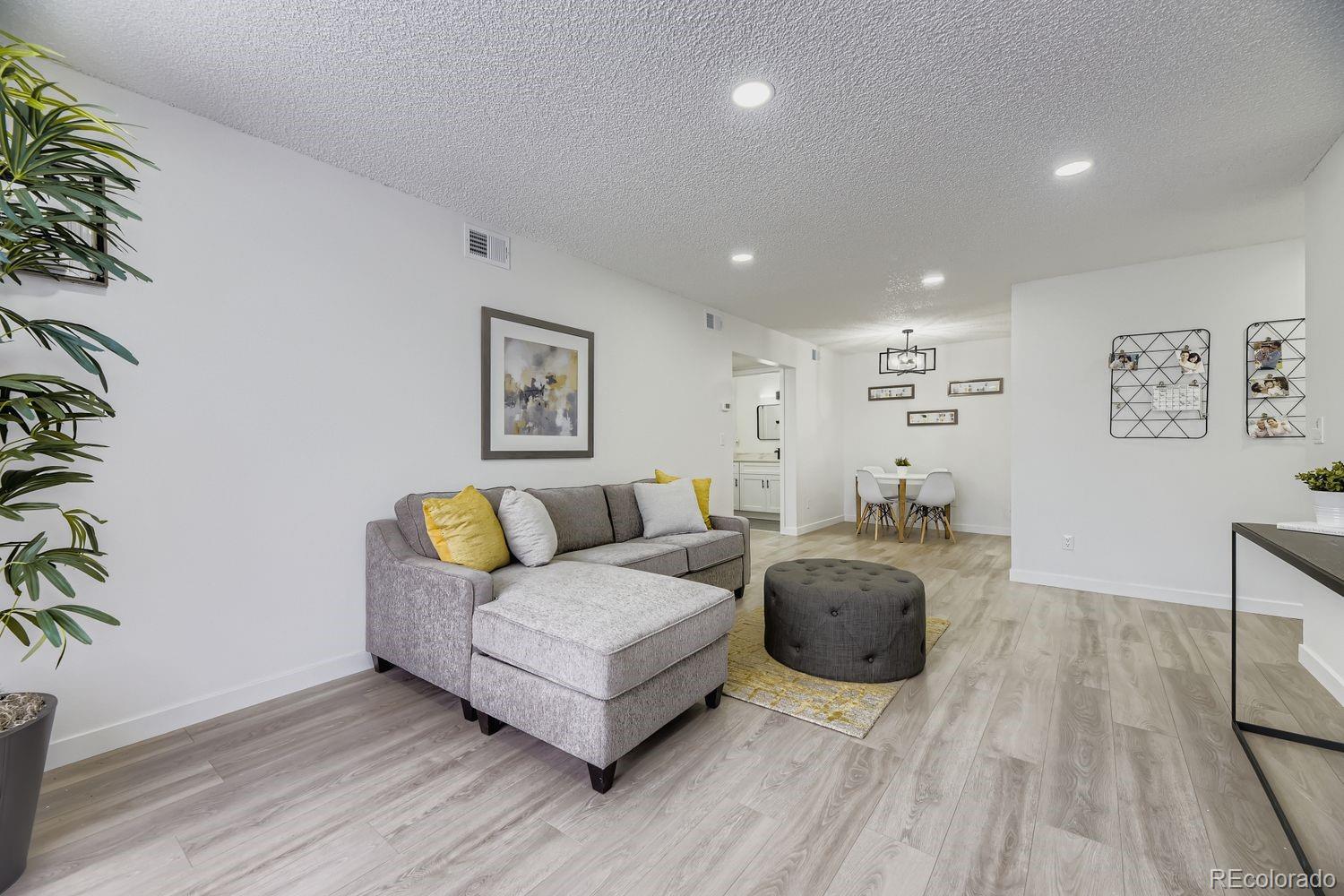 3550 S Harlan Street Unit 214, Denver CO 80235