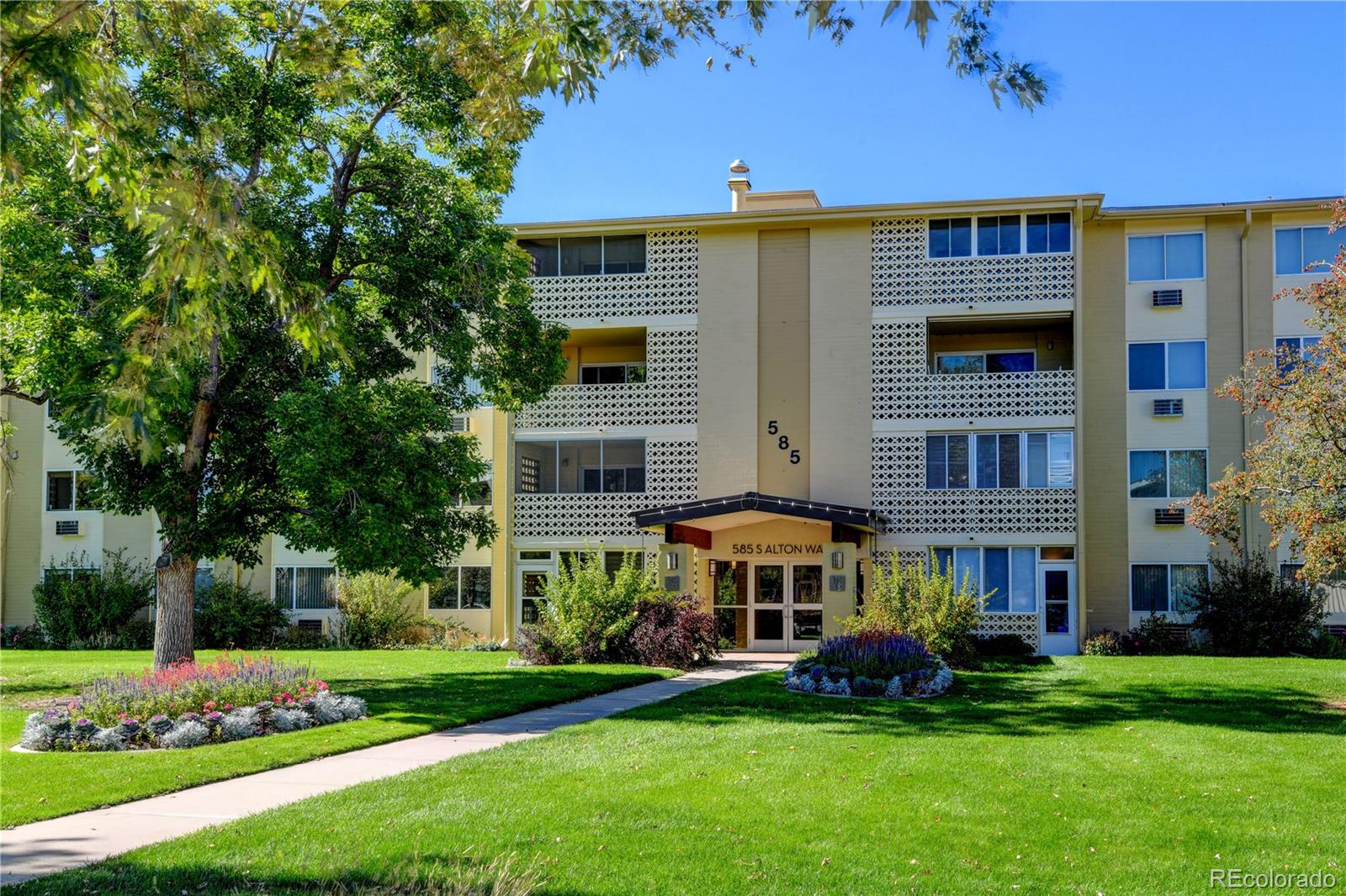 585 S Alton Way Unit 10A, Denver CO 80247