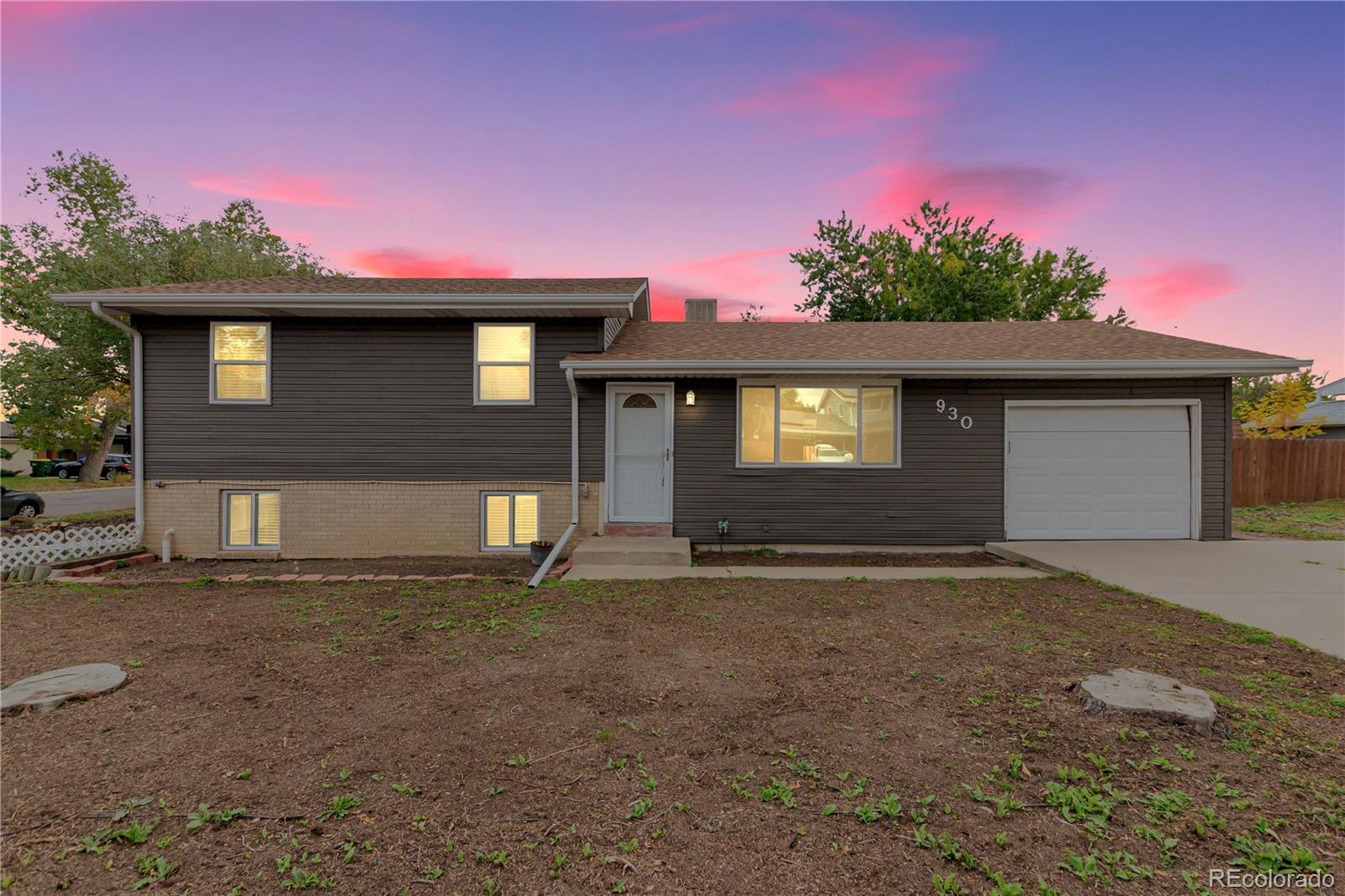 930 Oak Street, Lakewood CO 80215