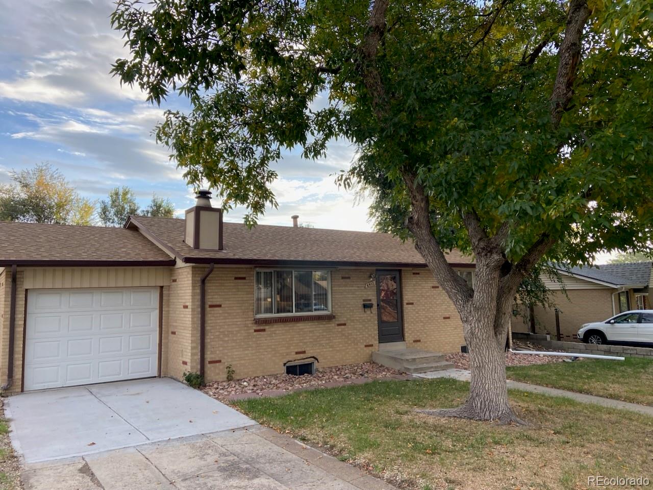 6912 Fox Way, Denver CO 80221