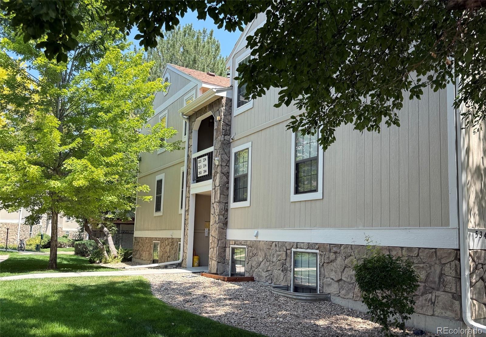 5341 W 76th Avenue Unit 213, Arvada CO 80003