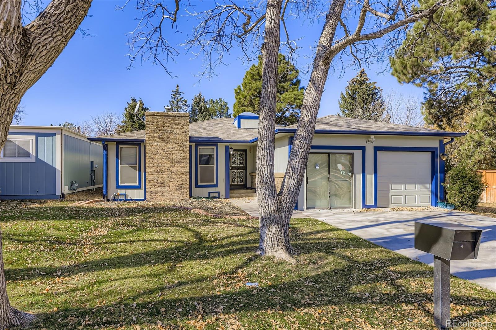 11902 E Maple Avenue, Aurora CO 80012