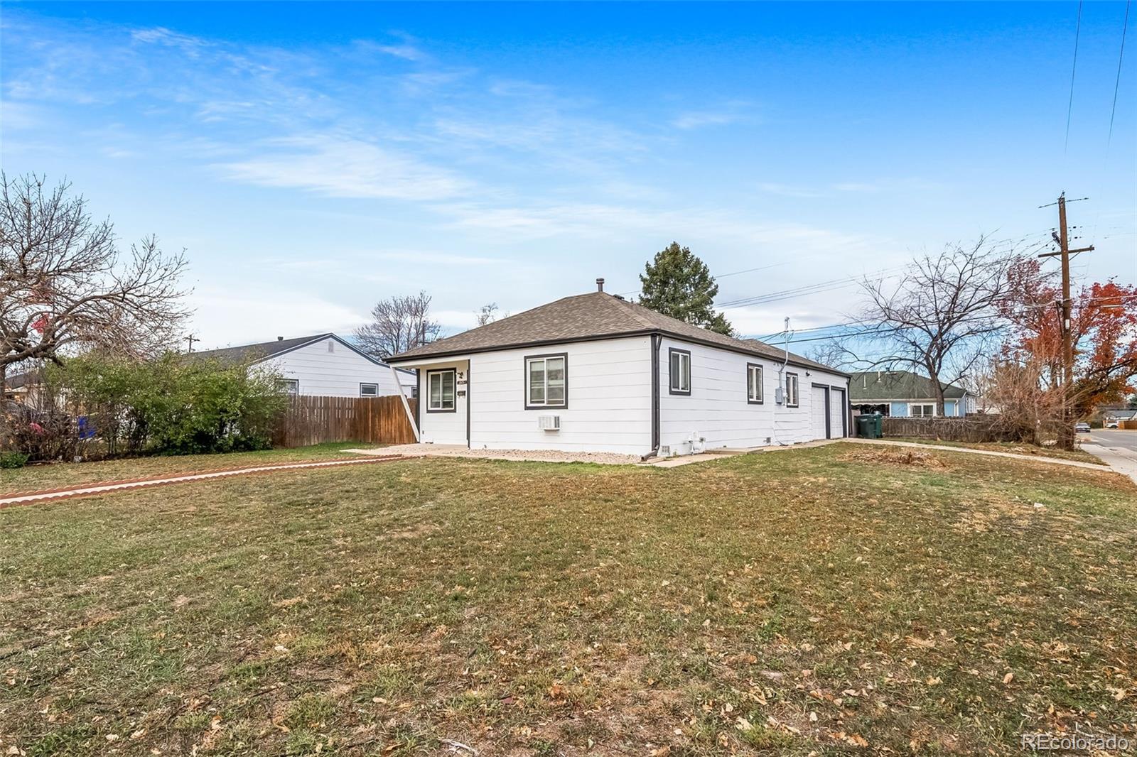 845 Macon Street, Aurora CO 80010