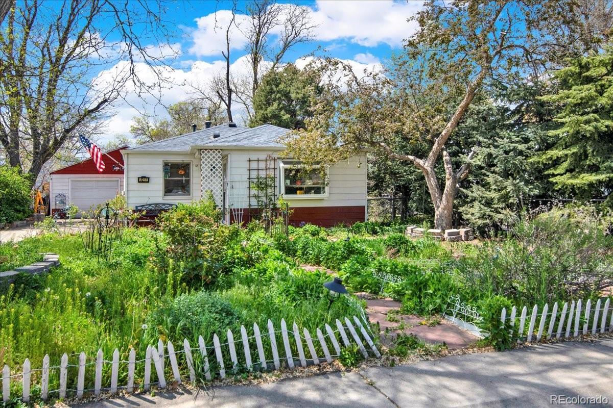 5211 Dover Street, Arvada CO 80002